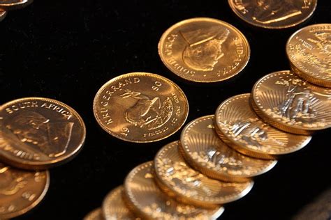 Collectible Coins & Jewelry .